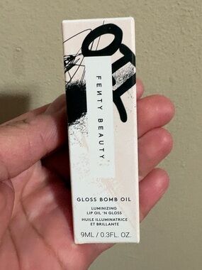 Fenty Beauty Gloss Bomb Oil Luminizing Lip Oil + Gloss - FUŞ$Y 01,Brand New .